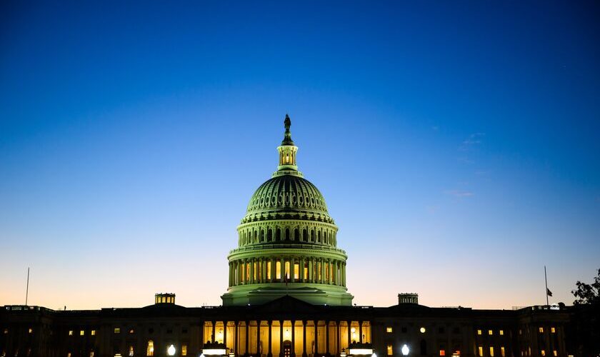 波乱含みのSQ前日：11月13日（木）前場